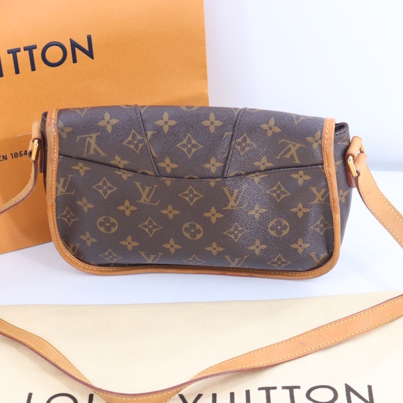 Authentic Crossbody by Louis Vuitton - Picture 7 of 16